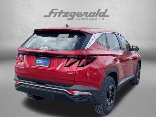 2023 Hyundai TUCSON SE