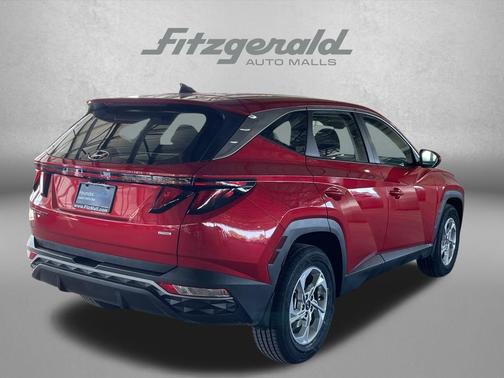 2023 Hyundai TUCSON SE