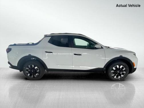2025 Hyundai SANTA CRUZ SEL Activity