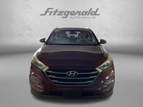 2016 Hyundai TUCSON SE