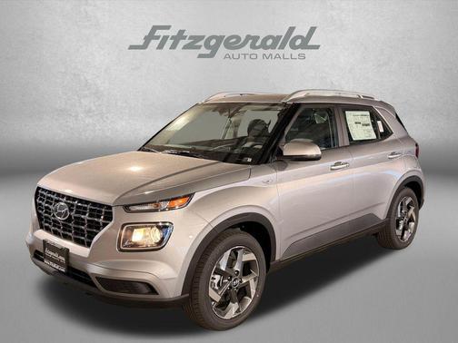 Shimmering Silver 2026 Hyundai VENUE SEL
