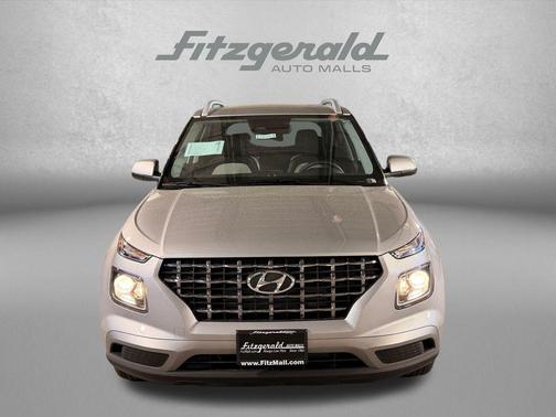 Shimmering Silver 2026 Hyundai VENUE SEL
