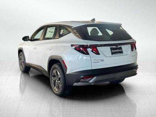 2026 Hyundai TUCSON Hybrid Blue SE