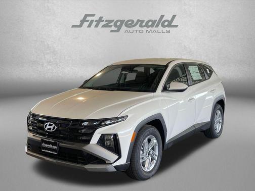 White Pearl 2026 Hyundai TUCSON SE