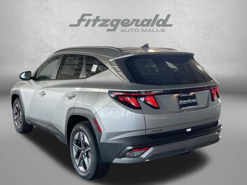 Shimmering Silver 2026 Hyundai TUCSON SEL