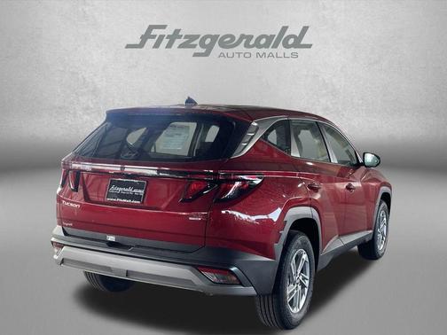 2026 Hyundai TUCSON SE