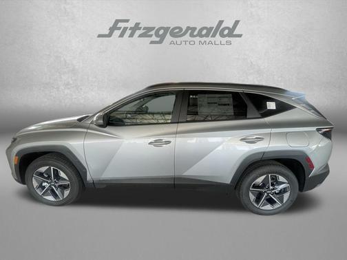 Shimmering Silver 2026 Hyundai TUCSON SEL Premium