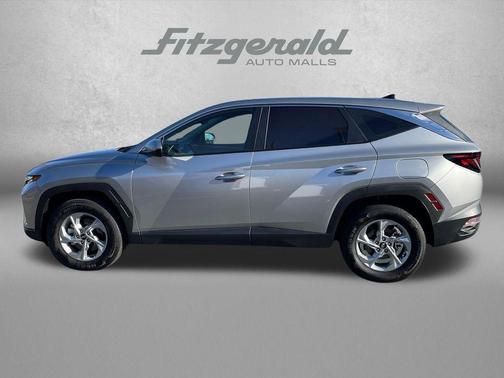 Shimmering Silver 2024 Hyundai TUCSON SE