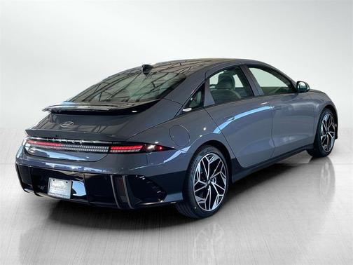 2025 Hyundai IONIQ 6 SEL