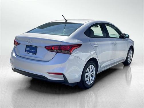 2022 Hyundai Accent SE