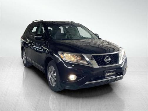 2016 Nissan Pathfinder SL
