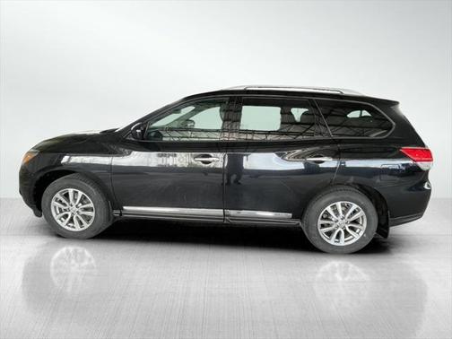 2016 Nissan Pathfinder SL