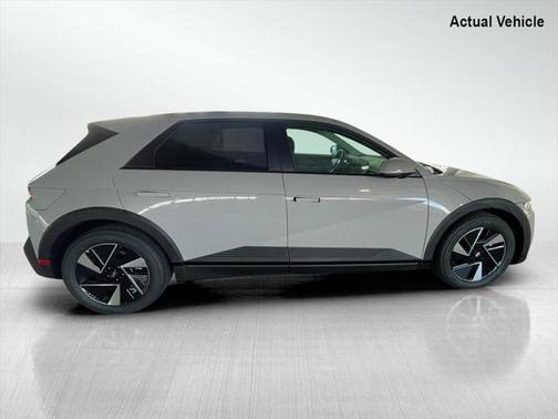 2025 Hyundai IONIQ 5 SE