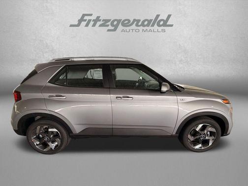 Shimmering Silver 2026 Hyundai VENUE SEL