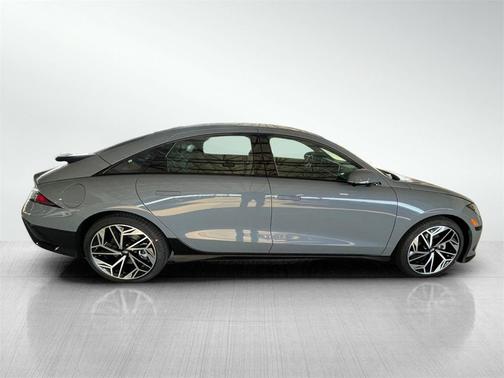 2025 Hyundai IONIQ 6 Limited