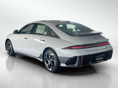 2025 Hyundai IONIQ 6 Limited