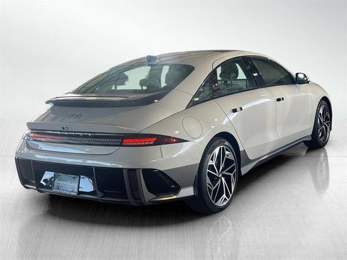 2025 Hyundai IONIQ 6 Limited