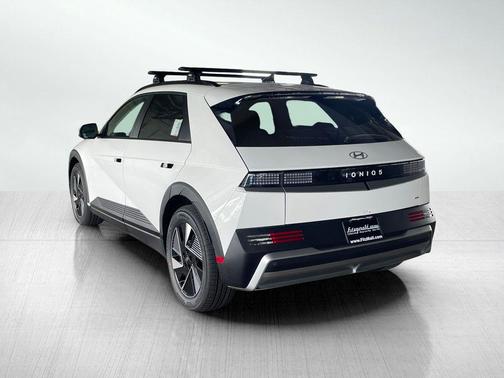 2025 Hyundai IONIQ 5 SEL