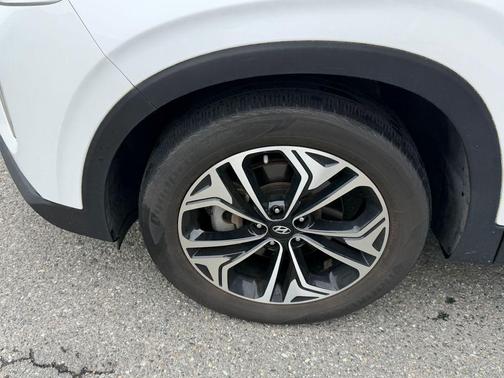 Quartz White 2019 Hyundai SANTA FE Ultimate 2.0T
