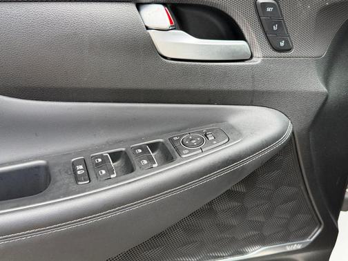 Quartz White 2019 Hyundai SANTA FE Ultimate 2.0T