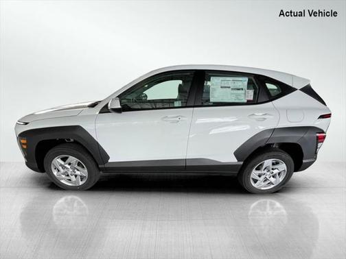 2025 Hyundai KONA SE