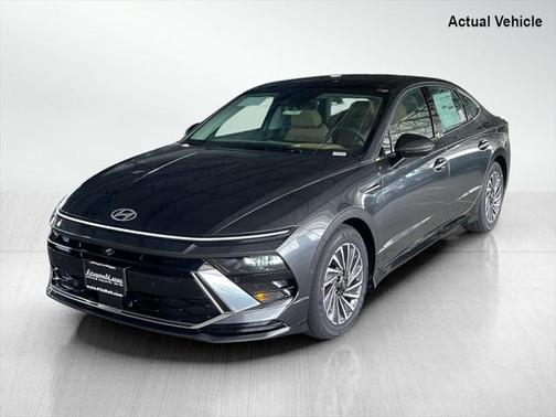 2025 Hyundai SONATA Hybrid Limited