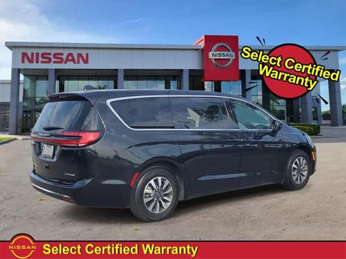 2022 Chrysler Pacifica Hybrid Touring L
