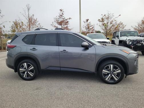 2024 Nissan Rogue SL