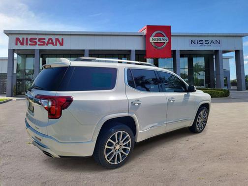 White Frost Tricoat 2021 GMC Acadia Denali