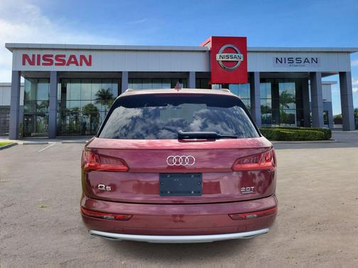2018 Audi Q5 2.0T Tech Premium