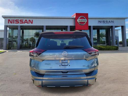 2024 Nissan Rogue SL