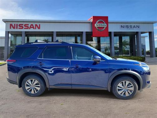 2025 Nissan Pathfinder SV FWD