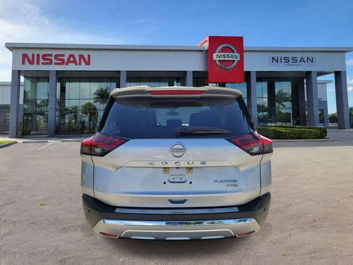 2022 Nissan Rogue Platinum