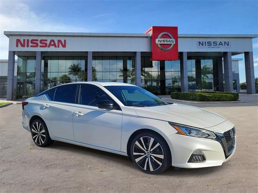 2020 Nissan Altima SR Intelligent AWD