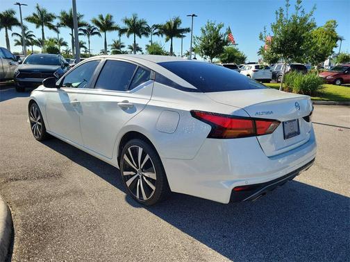 2020 Nissan Altima SR Intelligent AWD