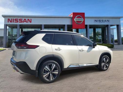 2022 Nissan Rogue Platinum