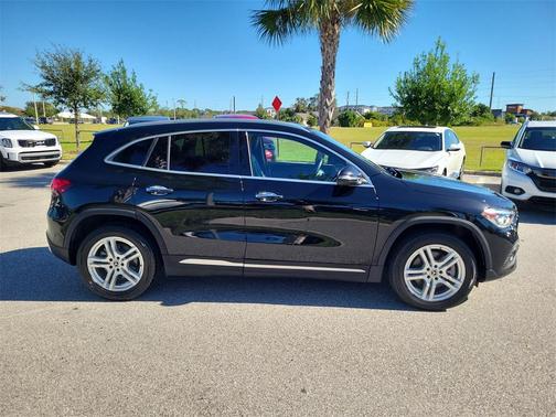 2021 Mercedes-Benz GLA 250 Base 4MATIC