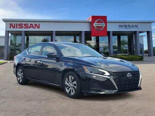2023 Nissan Altima S FWD
