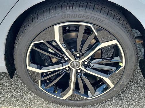 2025 Nissan Altima SR FWD