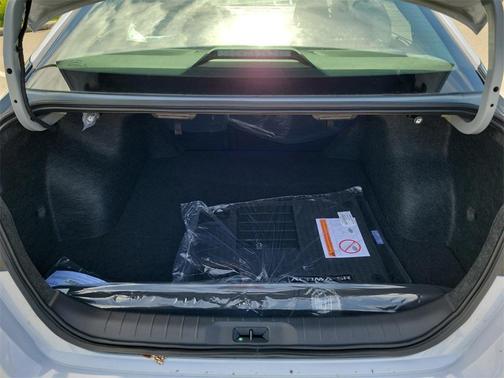 2025 Nissan Altima SR FWD