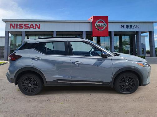 2024 Nissan Kicks SR