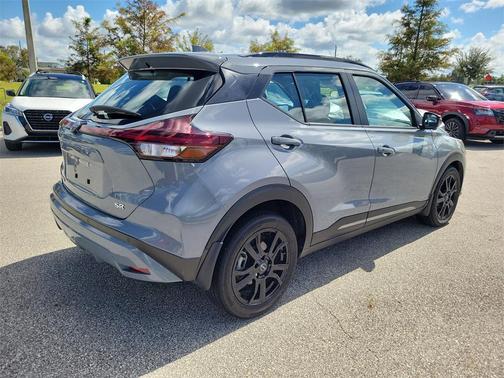 2024 Nissan Kicks SR