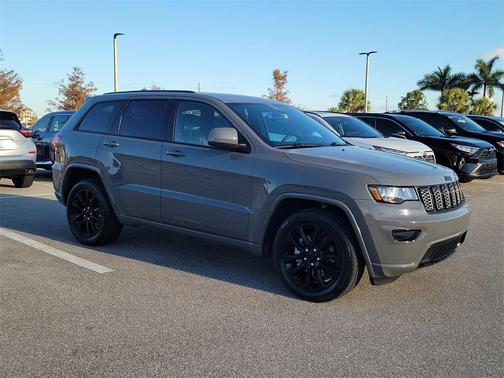 2021 Jeep Grand Cherokee Laredo