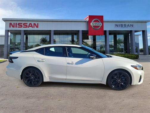 2023 Nissan Maxima SR Xtronic CVT