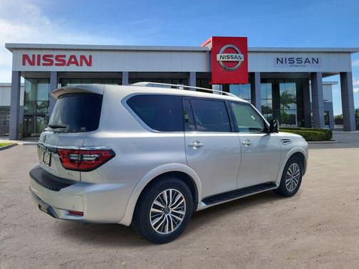 Brilliant Silver Metallic 2024 Nissan Armada SL 2WD