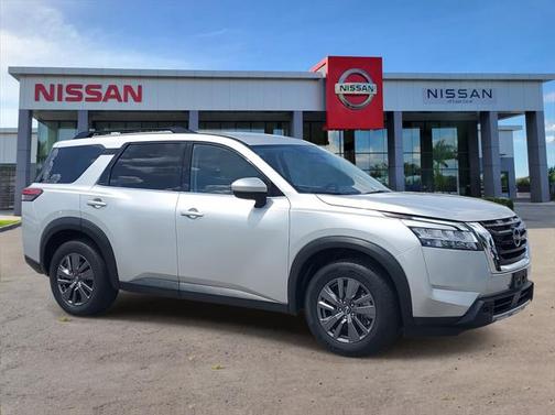 2022 Nissan Pathfinder SV 2WD
