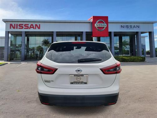 2022 Nissan Rogue Sport S