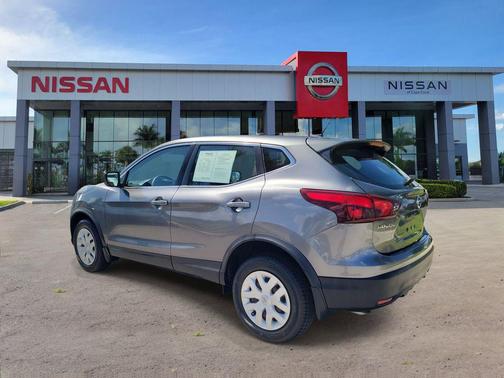 Gun Metallic 2019 Nissan Rogue Sport S