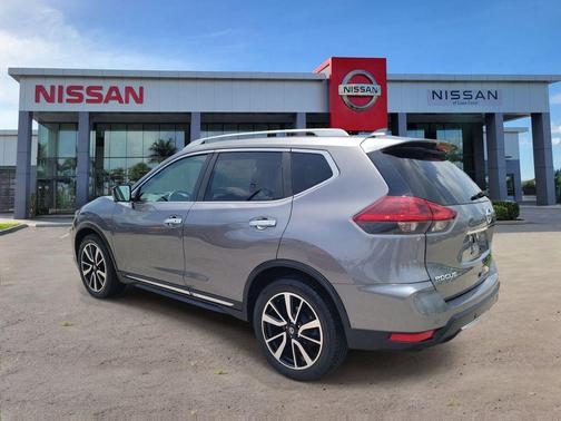 Gun Metallic 2019 Nissan Rogue SL