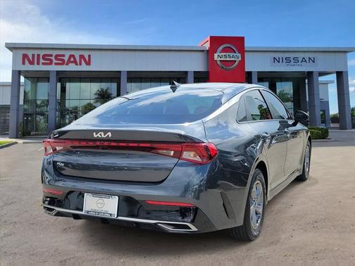 2022 Kia K5 LXS